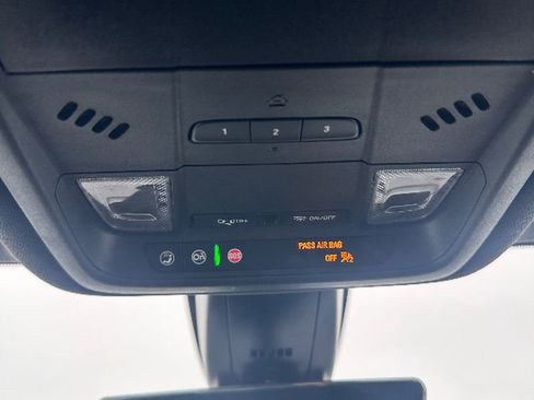 Used 2021 Chevrolet Blazer RS w/ Enhanced Convenience Package image 14