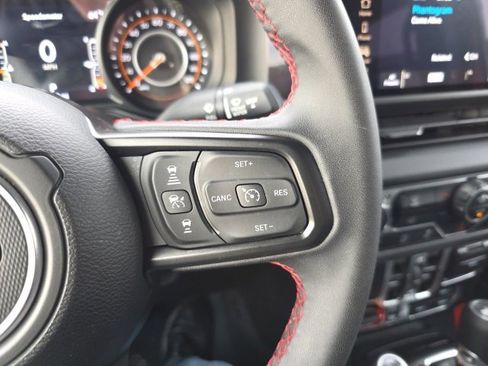 Used 2024 Jeep Wrangler Unlimited Rubicon image 19