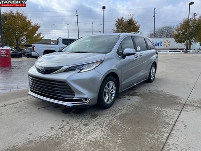 New 2025 Toyota Sienna Limited