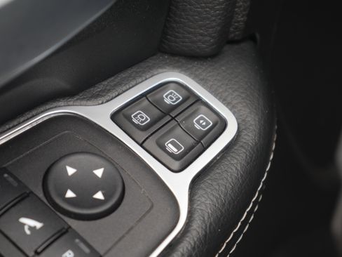 Used 2024 RAM 3500 Big Horn w/ Towing Technology Group AWD/4WD image 42