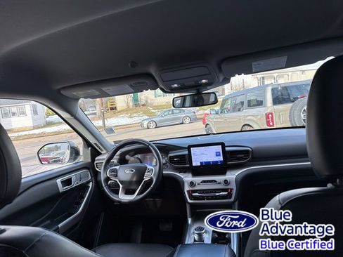 Certified 2023 Ford Explorer XLT w/ Equipment Group 202A image 39