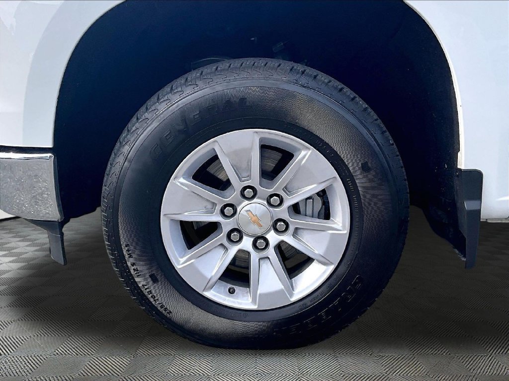 Used 2026 Chevrolet Silverado 1500 LT AWD/4WD image 7
