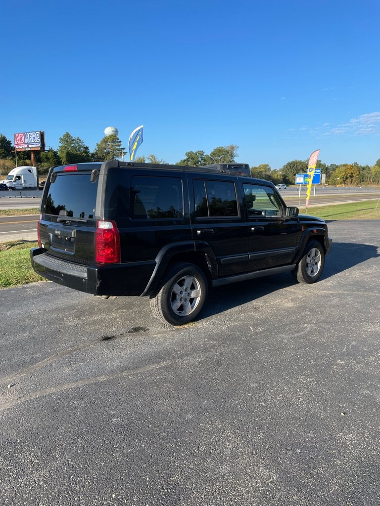 Used 2007 Jeep Commander Sport AWD/4WD image 5
