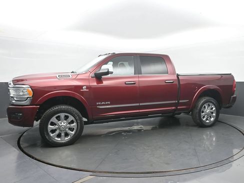 Used 2022 RAM 2500 Limited w/ Towing Technology Group AWD/4WD image 2