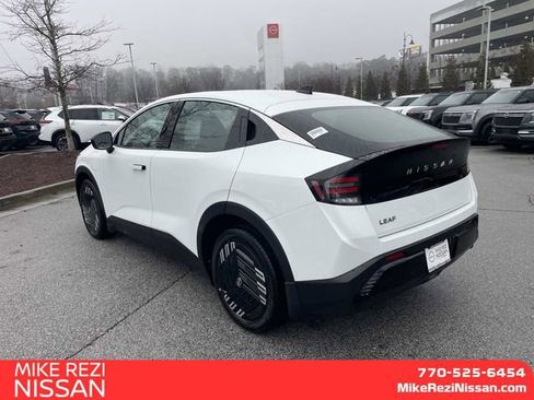 New 2026 Nissan Leaf image 4