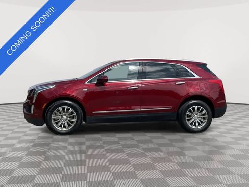 Used 2017 Cadillac XT5 Luxury w/ Driver Awareness Package AWD/4WD image 5