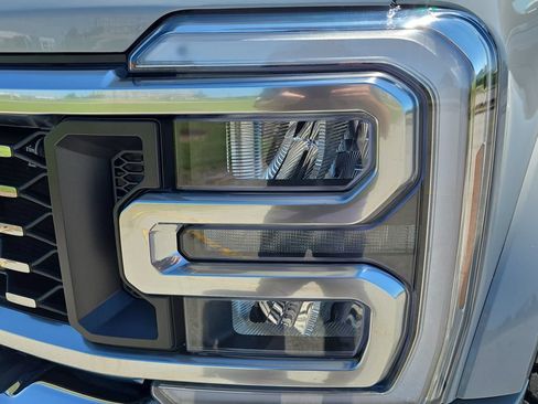 Used 2026 Ford F450 Lariat w/ Lariat Ultimate Package AWD/4WD image 30
