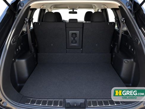 Used 2023 Mitsubishi Outlander ES FWD image 17
