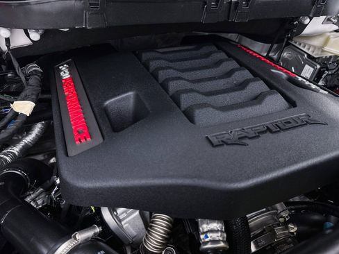 Used 2025 Ford F150 Raptor image 26