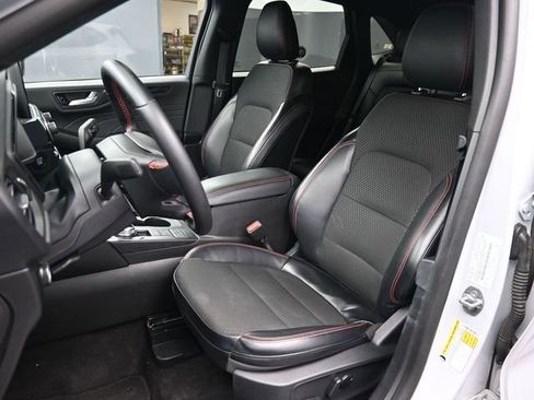 Used 2025 Ford Escape ST-Line image 21