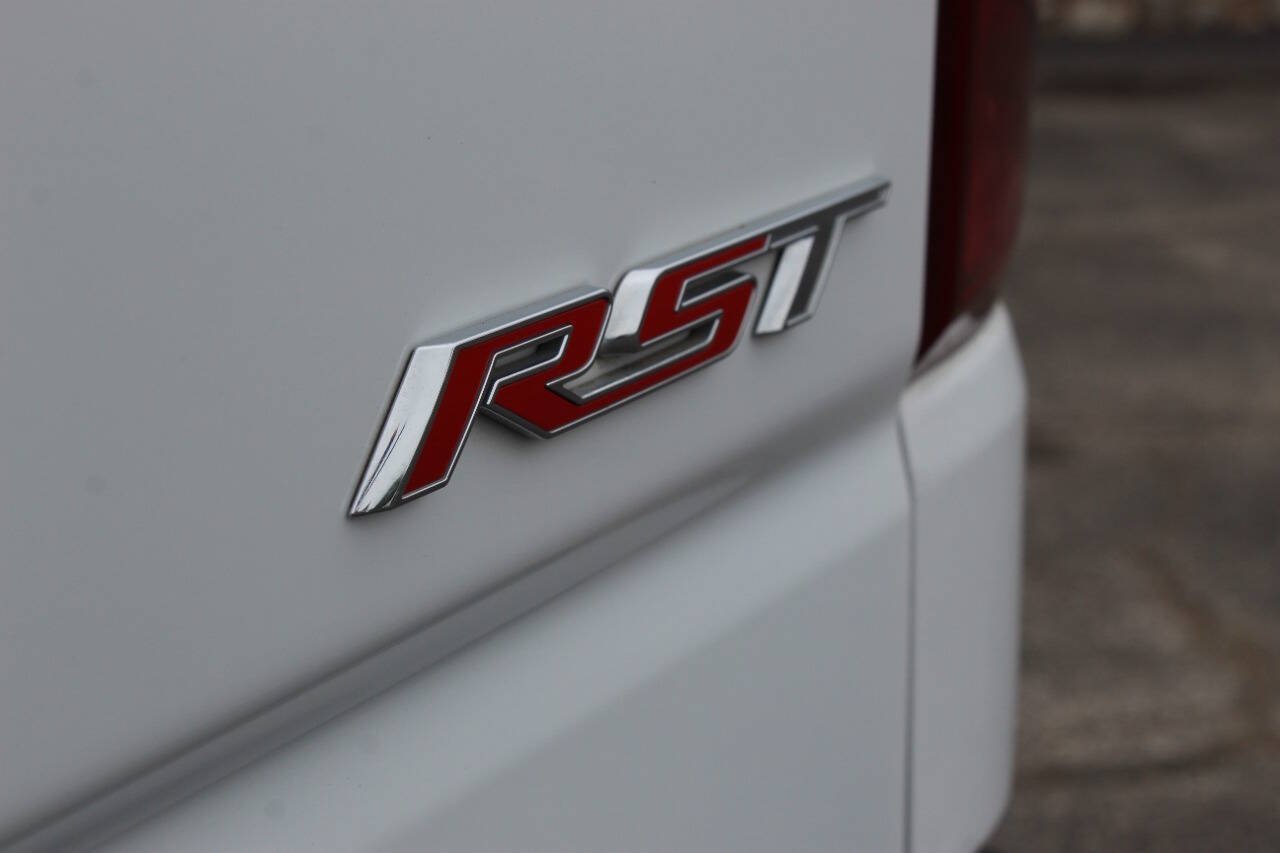 Used 2019 Chevrolet Silverado 1500 RST RWD image 23