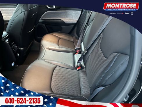 New 2026 Jeep Compass Latitude image 22