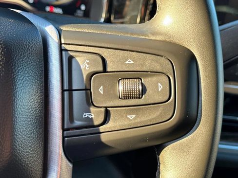 Used 2024 GMC Sierra 1500 SLE image 20