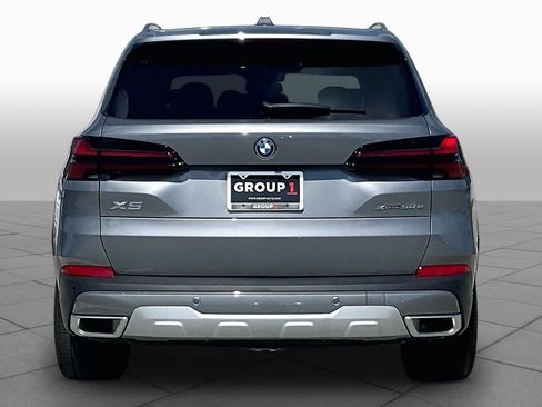Used 2026 BMW X5 xDrive50e w/ Premium Package AWD/4WD image 4