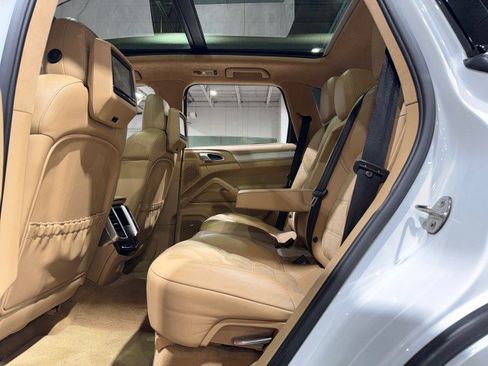 Used 2013 Porsche Cayenne GTS image 14