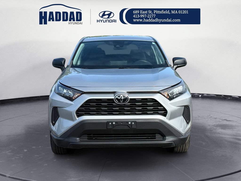 Used 2022 Toyota RAV4 LE AWD/4WD image 8