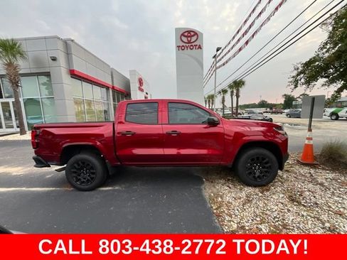 Used 2025 Chevrolet Colorado W/T w/ WT Custom Package RWD image 2