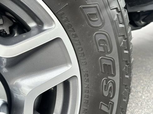 Used 2026 Ford F250 Lariat w/ FX4 Off-Road Package image 38