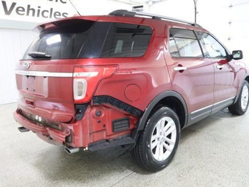 Used 2015 Ford Explorer XLT w/ Equipment Group 201B image 6