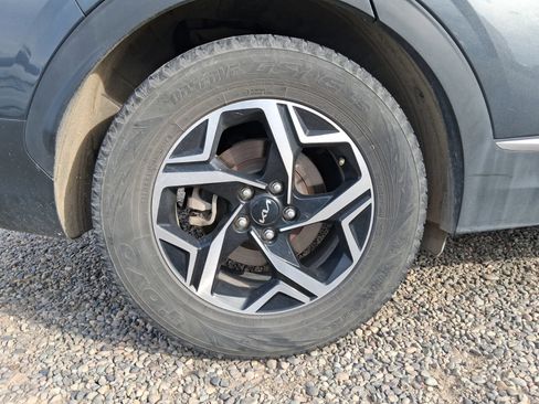 Used 2023 Kia Sportage LX AWD/4WD image 8
