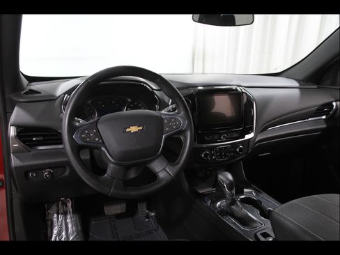 Certified 2023 Chevrolet Traverse LT FWD image 6