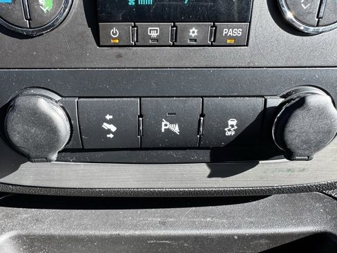 Used 2012 Chevrolet Avalanche LT image 15