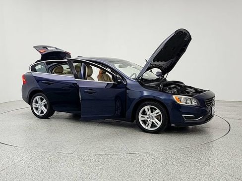 Used 2014 Volvo S60 T5 w/ Climate Package FWD image 10