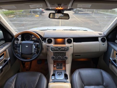 Used 2015 Land Rover LR4 HSE LUX image 13