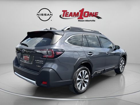 Used 2023 Subaru Outback Touring XT AWD/4WD image 8