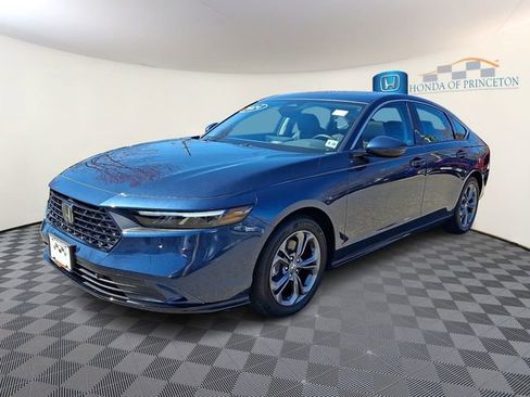 Used 2024 Honda Accord EX-L image 3