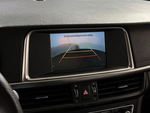 Used 2018 Kia Optima SX image 17