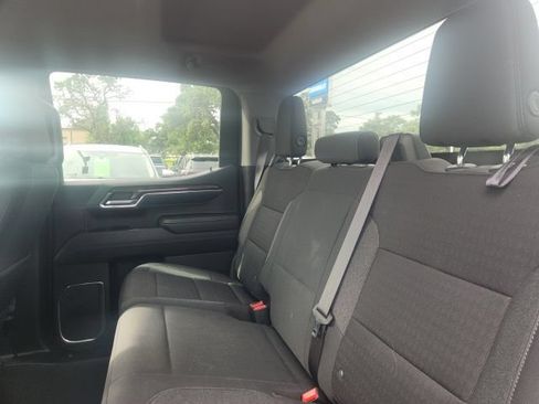 Used 2024 Chevrolet Silverado 1500 LT AWD/4WD image 9