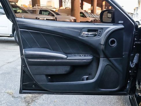 Used 2019 Dodge Charger SRT Hellcat w/ Navigation & Travel Group image 23