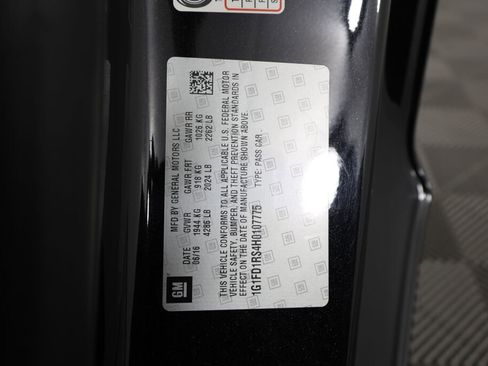 Used 2017 Chevrolet Camaro LT image 31