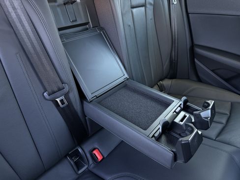 Used 2018 Audi A4 2.0T Ultra Premium Plus w/ Premium Plus Package image 33