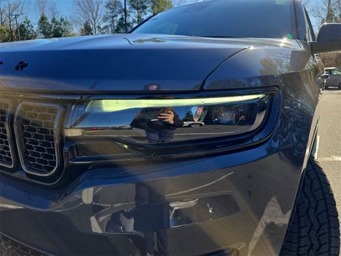 New 2025 Jeep Wagoneer Series II image 34