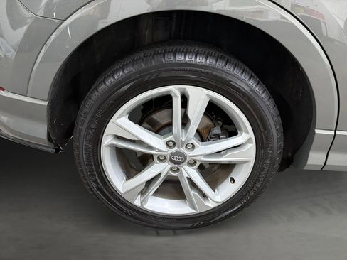 Used 2020 Audi Q3 2.0T Premium w/ Convenience Package AWD/4WD image 50