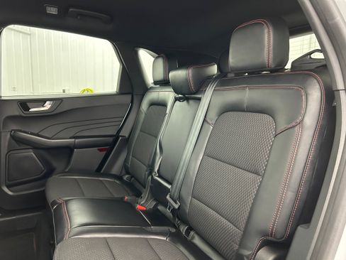 Used 2023 Ford Escape ST-Line AWD/4WD image 26