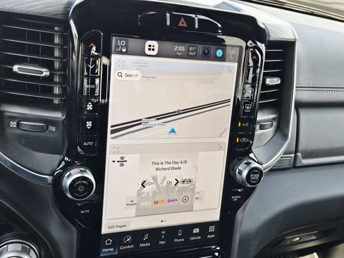 Used 2023 RAM 1500 Laramie image 28