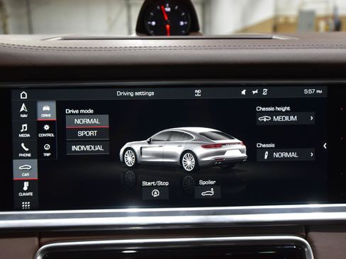 Used 2018 Porsche Panamera 4S AWD/4WD image 27