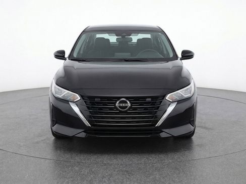 Used 2025 Nissan Sentra SV FWD image 2