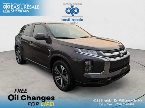 Used 2025 Mitsubishi Outlander Sport SE AWD/4WD image 1