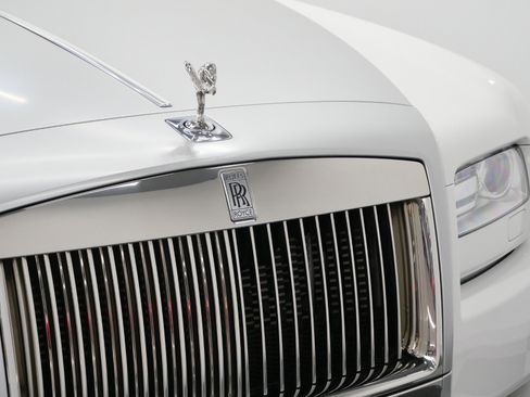 Used 2014 Rolls-Royce Ghost RWD image 53