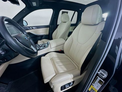 Used 2021 BMW X5 xDrive45e w/ Premium Package 3 image 28