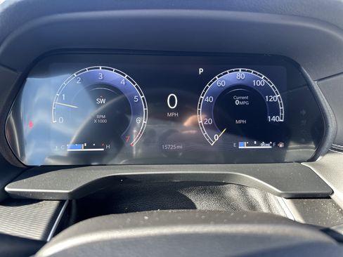 Used 2024 Jeep Grand Cherokee Laredo w/ Trailer Tow Package image 16