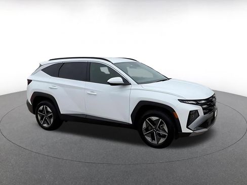 Used 2025 Hyundai Tucson SEL AWD/4WD image 2