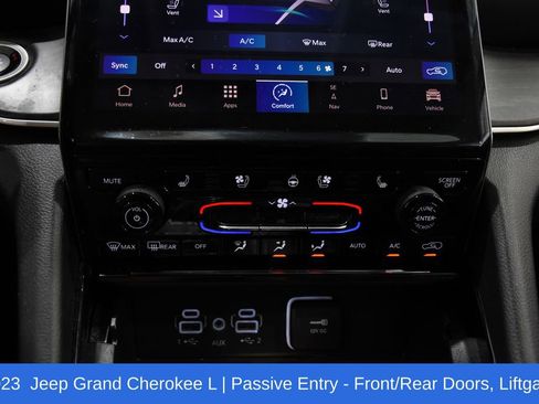 Used 2023 Jeep Grand Cherokee L Limited w/ Luxury Tech Group II AWD/4WD image 22