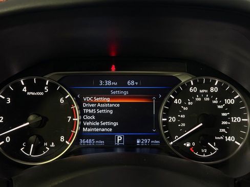 Used 2025 Nissan Altima 2.5 SR FWD image 15