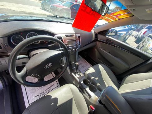 Used 2009 Hyundai Sonata GLS image 16