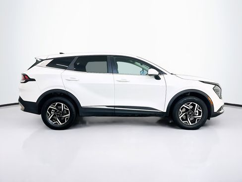 Used 2025 Kia Sportage LX image 10